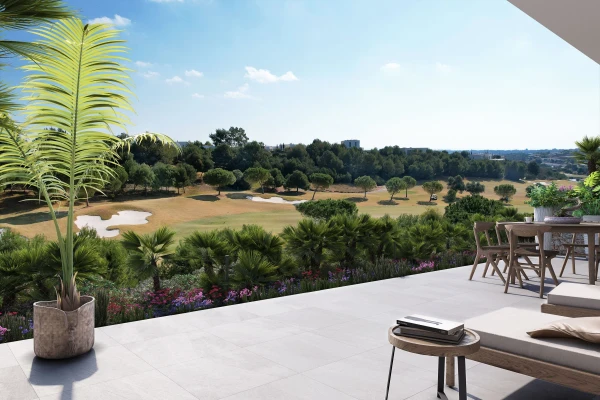 Luxury 4-Bedroom Apartment at Las Colinas Golf &amp; Country Club  - Gallery Image 8
