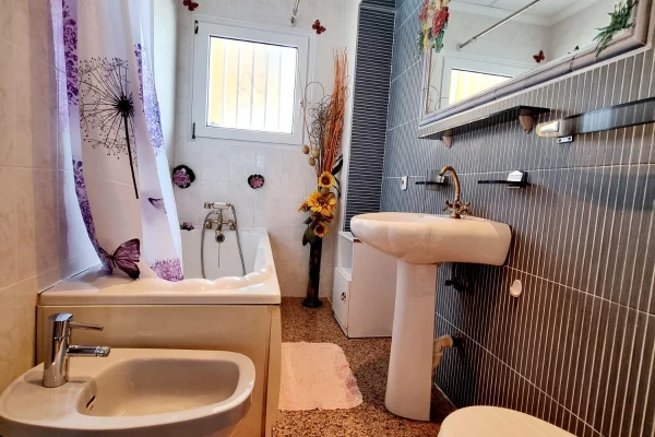 3 Bedroom 2 Bathroom (1 En-Suite) Apartment with Sea Views - Rocio del Mar, Punta Prima - Gallery Image 13