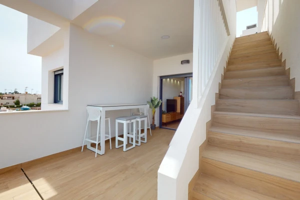 Luxury Top-Floor Bungalows with Solarium at Nalia Resort, Torrevieja - Gallery Image 7