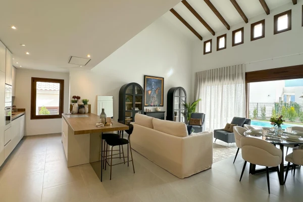 Key Ready 3-Bed 2-Bath Villa Saria with Pool &amp; Garden, Mar Egeo - Gallery Image 4