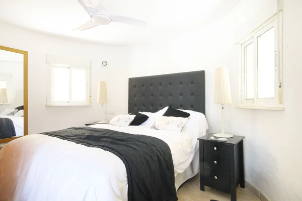 4 Bed Villa with Private Pool &amp; Separate Apartment in Las Filipinas, Orihuela Costa - Gallery Image 5