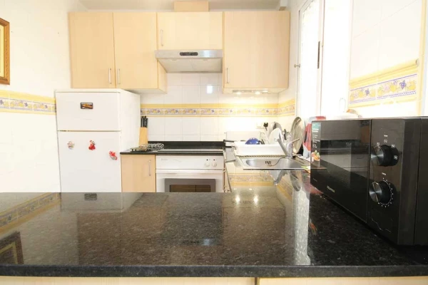 2 Bed Townhouse with Spacious Garden &amp; Pool Access in Blue Lagoon, Villamartin - Gallery Image 6