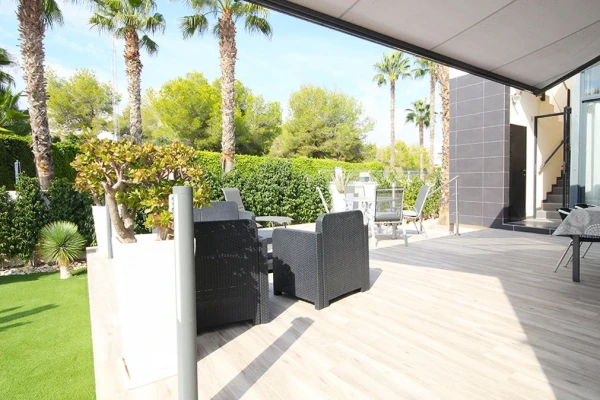 Modern 2 Bed Villa with Solarium &amp; Garden in La Fuente, Orihuela Costa - Gallery Image 10