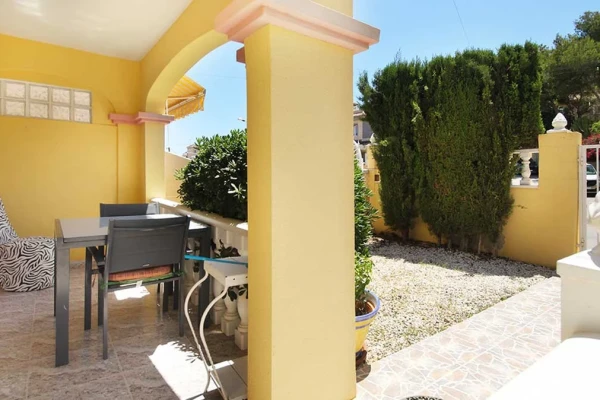 2 Bed Townhouse with Spacious Garden &amp; Pool Access in Blue Lagoon, Villamartin - Gallery Image 7