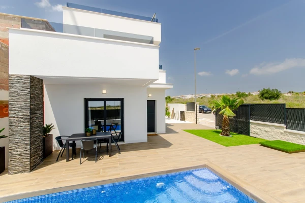 Luxury 3 Bedroom Villas with Pool for sale in Vistabella Golf, Orihuela  - Gallery Image 10