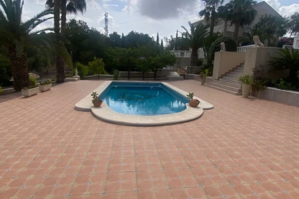 5 Bed 2 Bath Villa with Pool &amp; Panoramic Views | Almoradí, Alicante - Gallery Image 9