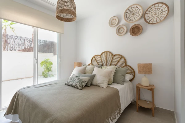 Key Ready 3-Bed 3-Bath Villa with Pool &amp; Solarium in Pilar de la Horadada - Gallery Image 16