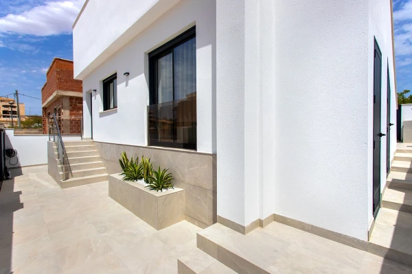Elegant 3-Bedroom New Build Villa with Pool &amp; Solarium in Sucina - Gallery Image 18