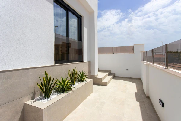 Elegant 3-Bedroom New Build Villa with Pool &amp; Solarium in Sucina - Gallery Image 14