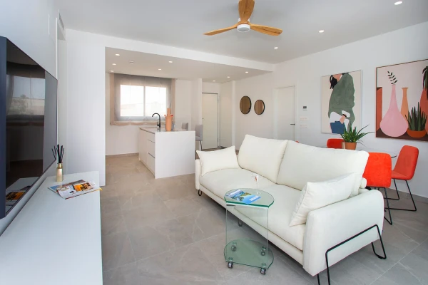 Elegant 3-Bedroom New Build Villa with Pool &amp; Solarium in Sucina - Gallery Image 6