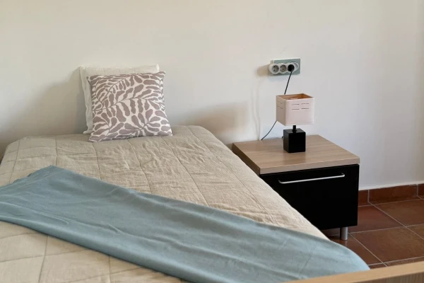 Spacious 3-Bedroom Apartment for Sale in San Miguel de Salinas - Gallery Image 17